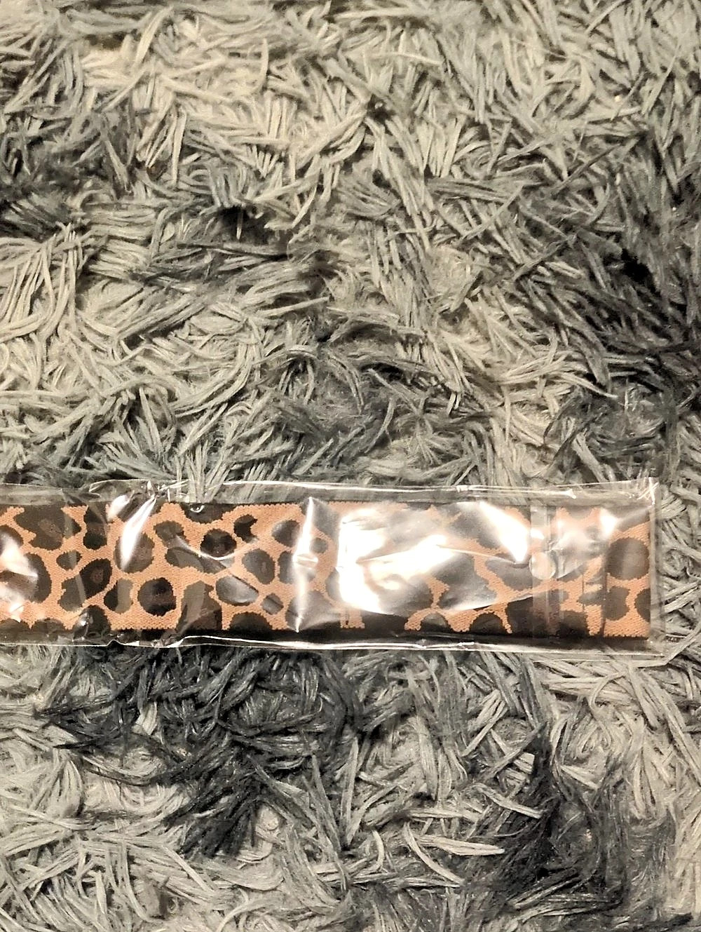 Leopard Print Hair Accessory - Picture 3 of 7